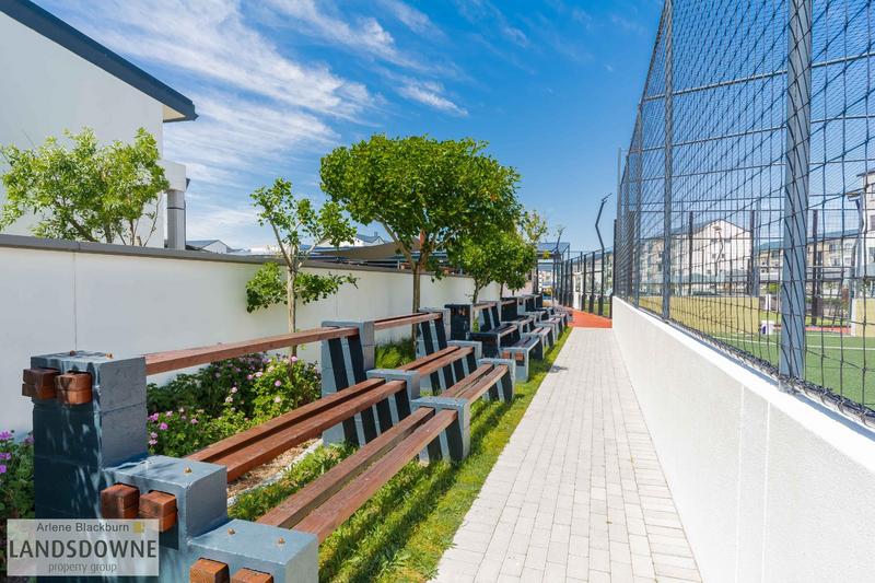 To Let 3 Bedroom Property for Rent in Sandown Western Cape